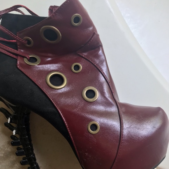 Slight damage - Picture 2 of 7